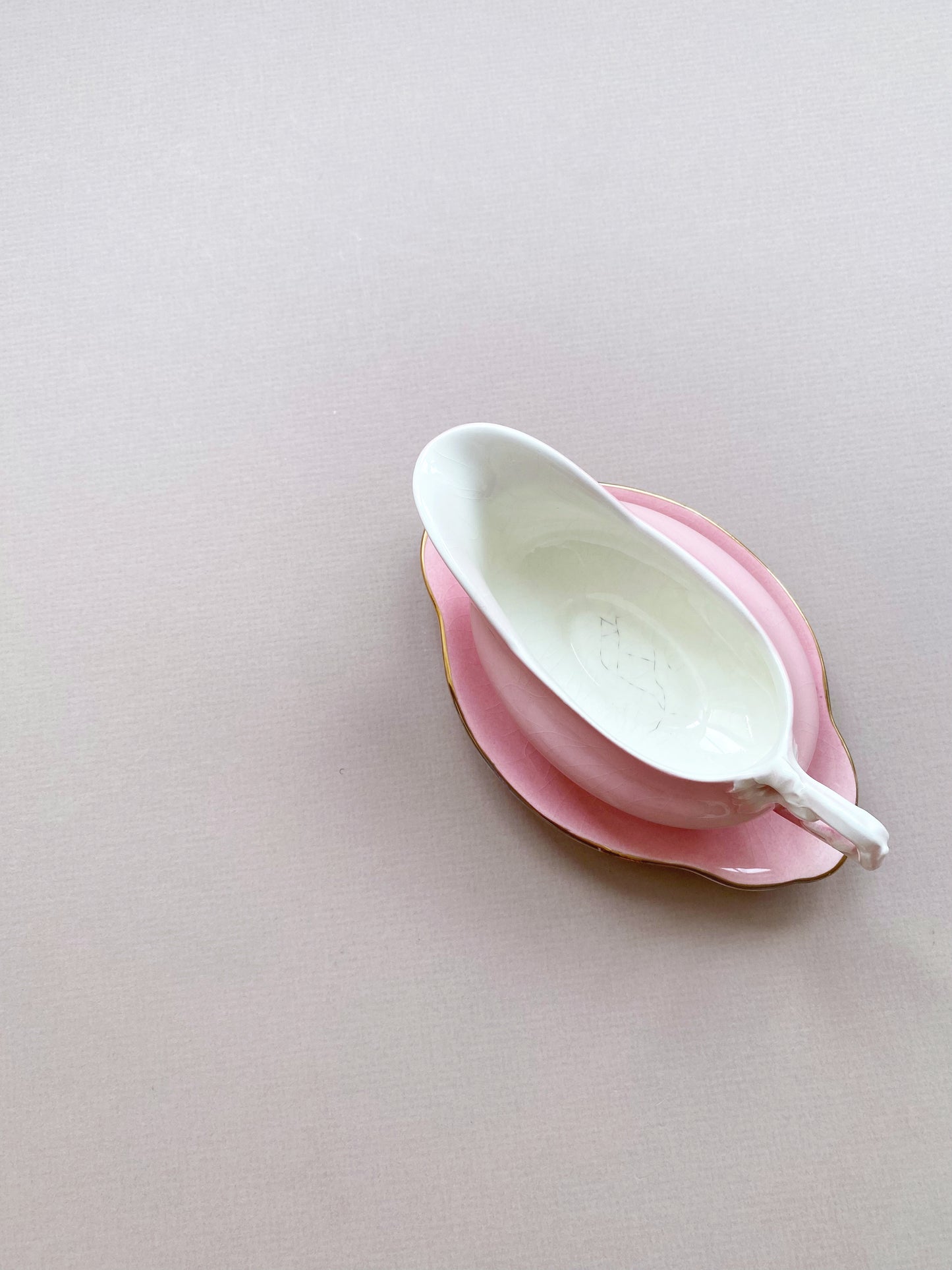 Royal Winton ‘Petunia’ gravy boat saucer/ creamer