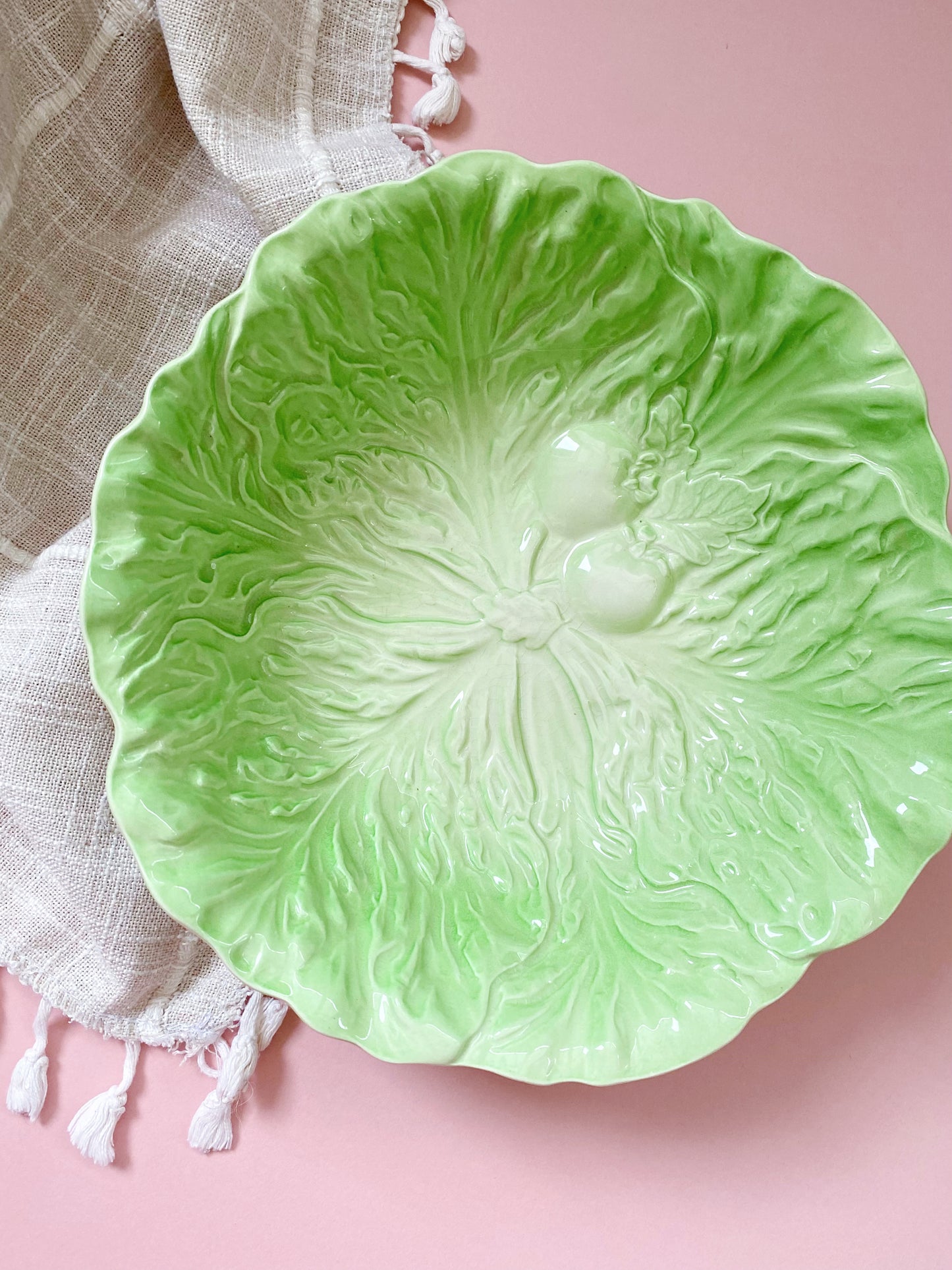 Carlton Ware | Embossed Cabbageware Lettuce & Tomato Large Salad Bowl