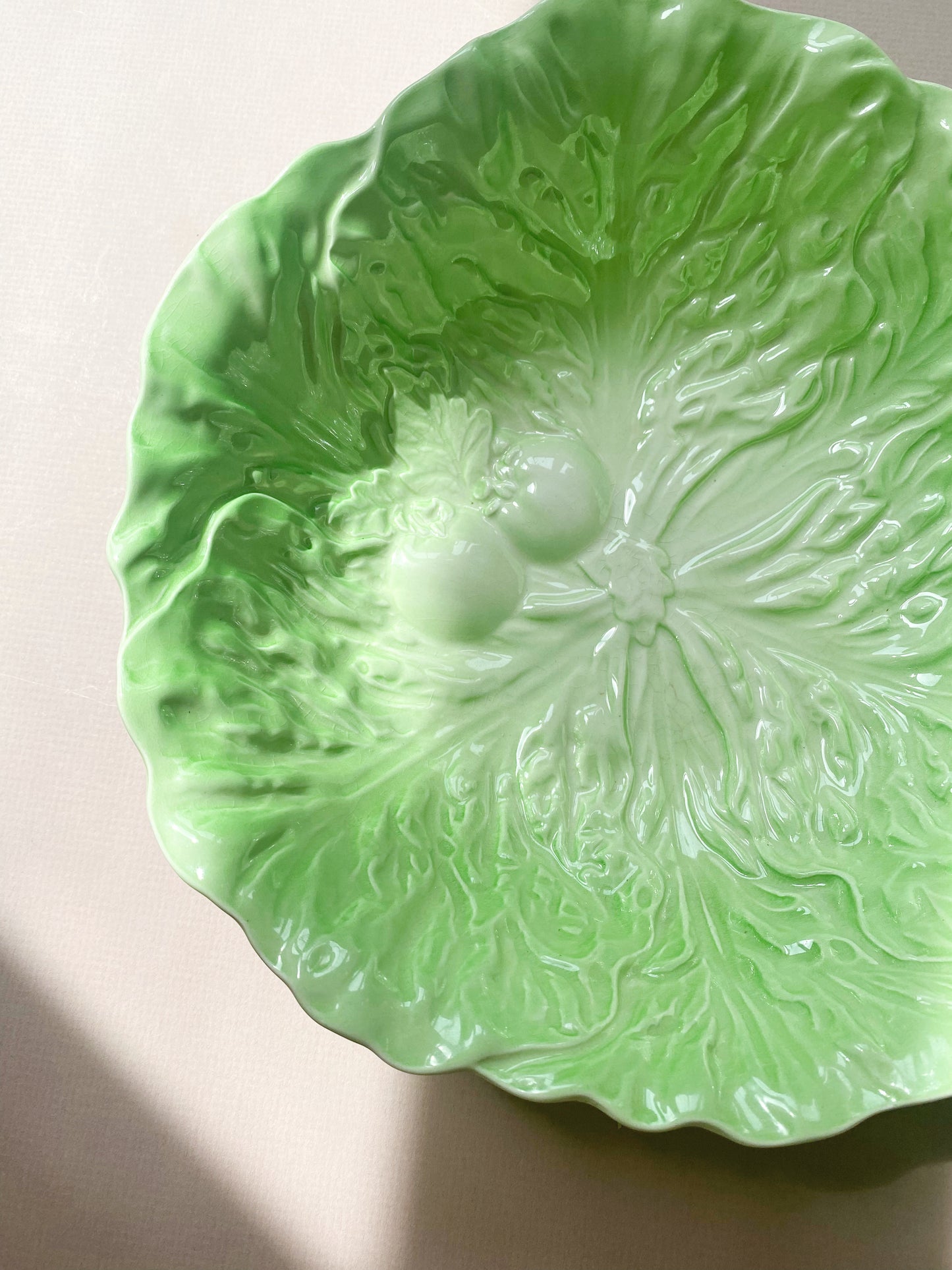 Carlton Ware | Embossed Cabbageware Lettuce & Tomato Large Salad Bowl